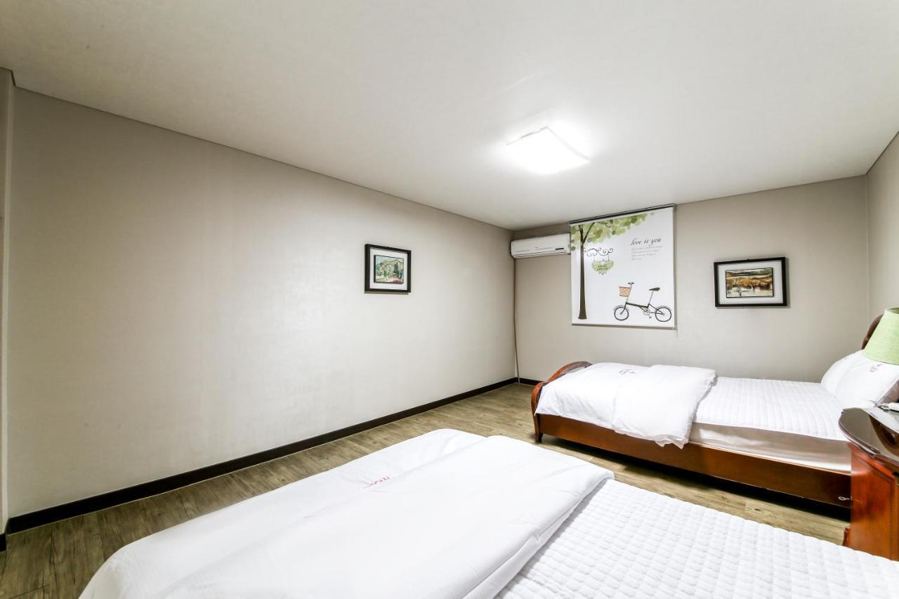 Gyeongju Arrietty Motel Экстерьер фото